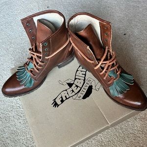Freebird - RBSTN in tan, size 9 BRAND NEW, NEVER WORN